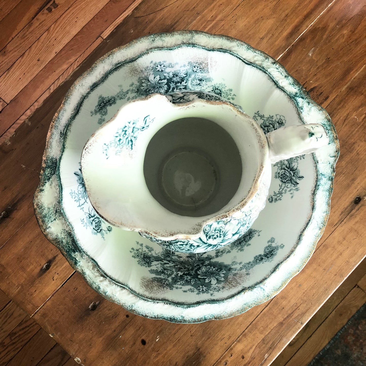 Wash Basin and Pitcher Set
