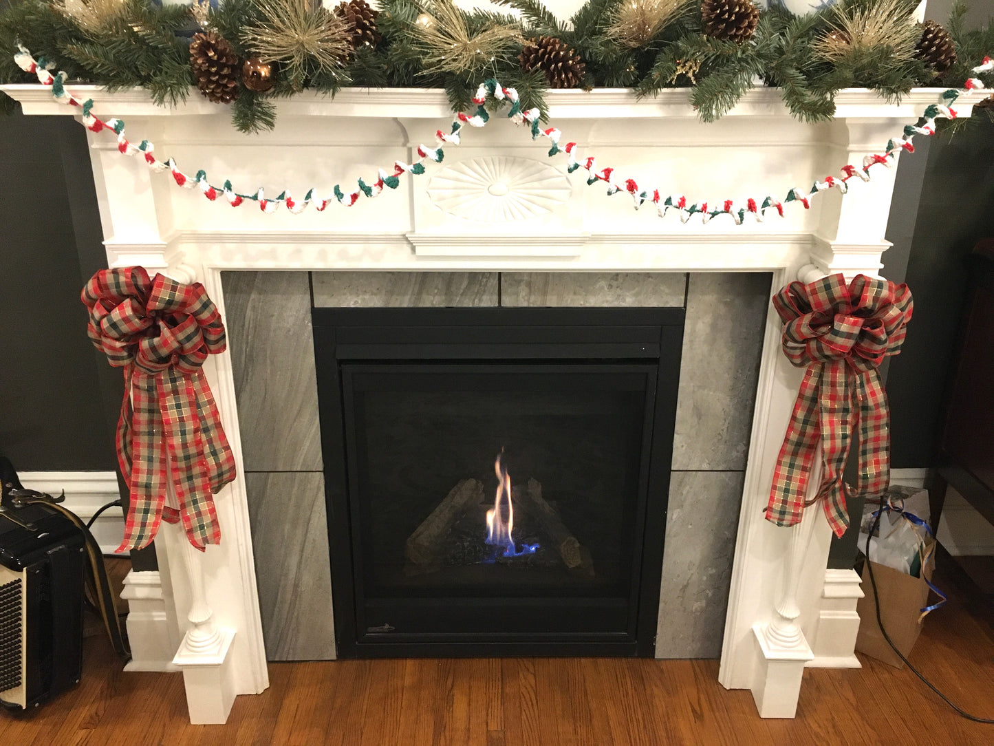 Crocheted Christmas Garland