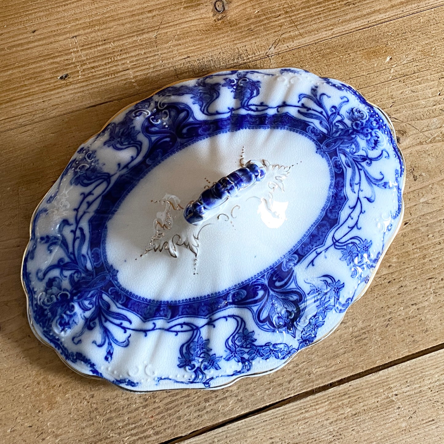 Flow Blue Covered Vegetable Dish