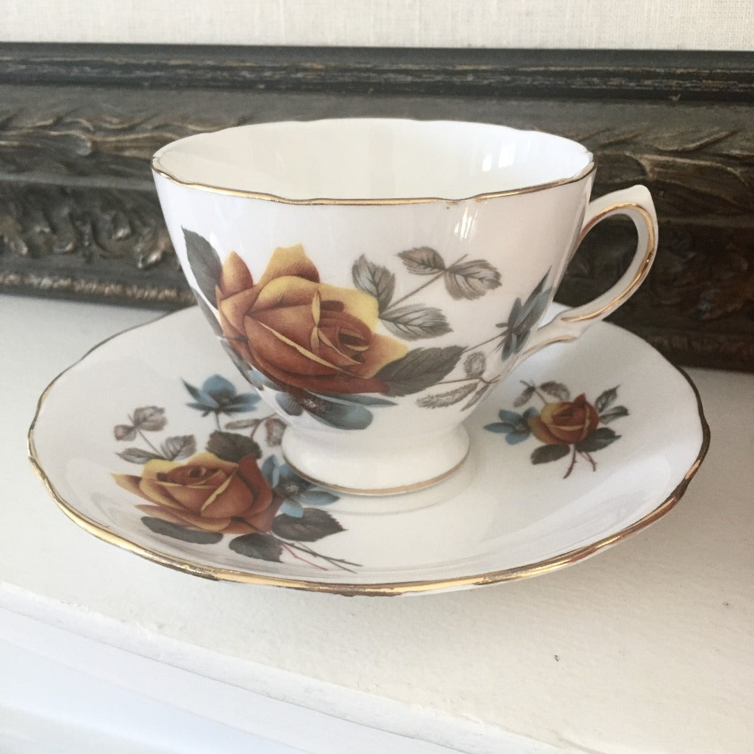 Royal Vale Teacup & Saucer