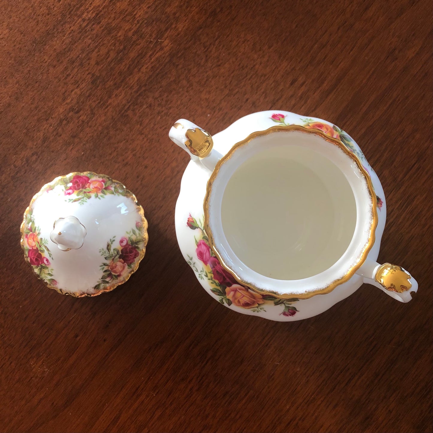 Covered Sugar Bowl, Old Country Roses